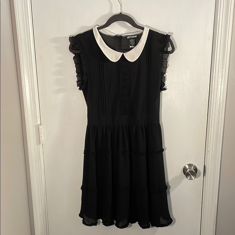 Hot Topic Black and White Dress